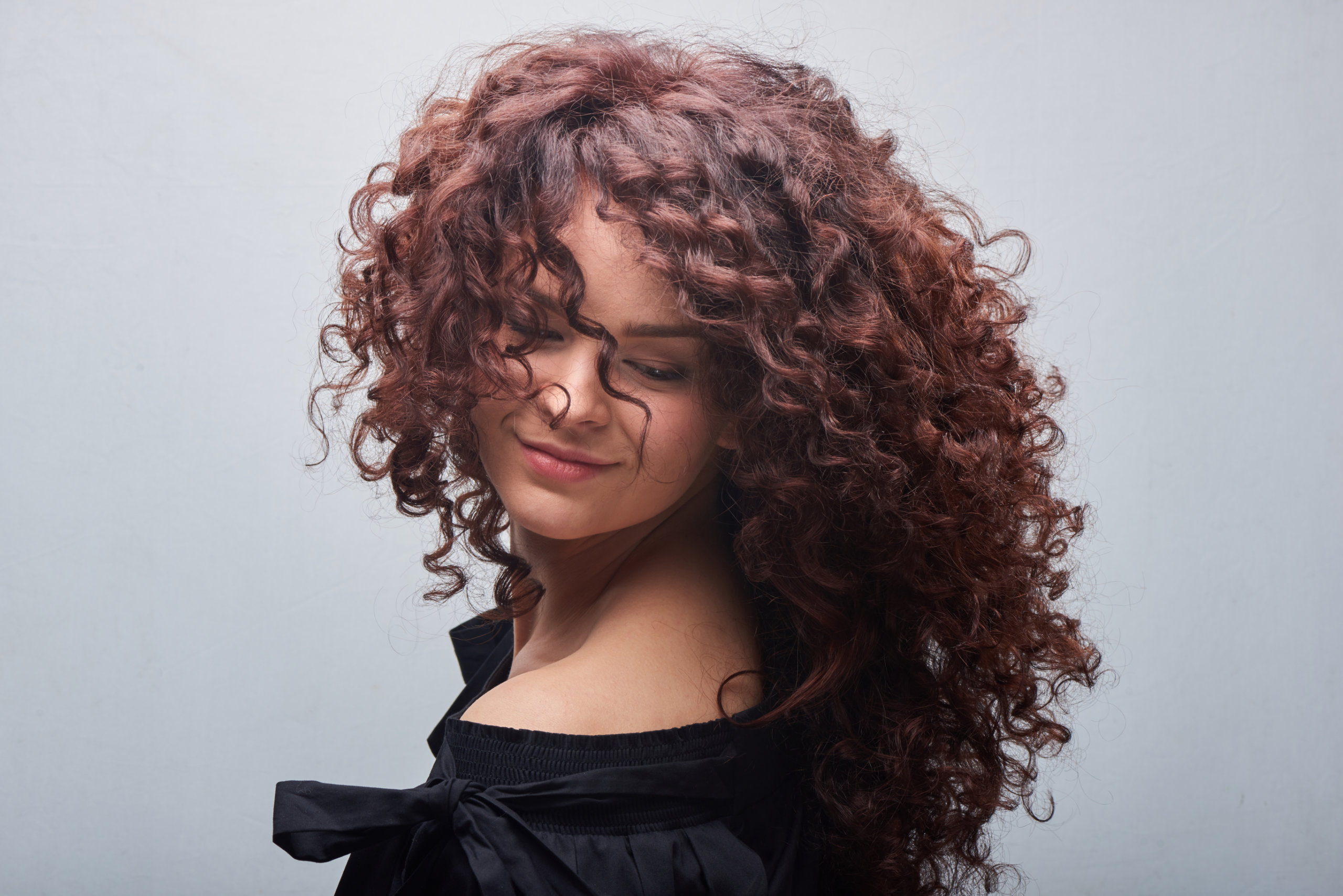 How to Get the Look Corkscrew Curls SALONORY Studio