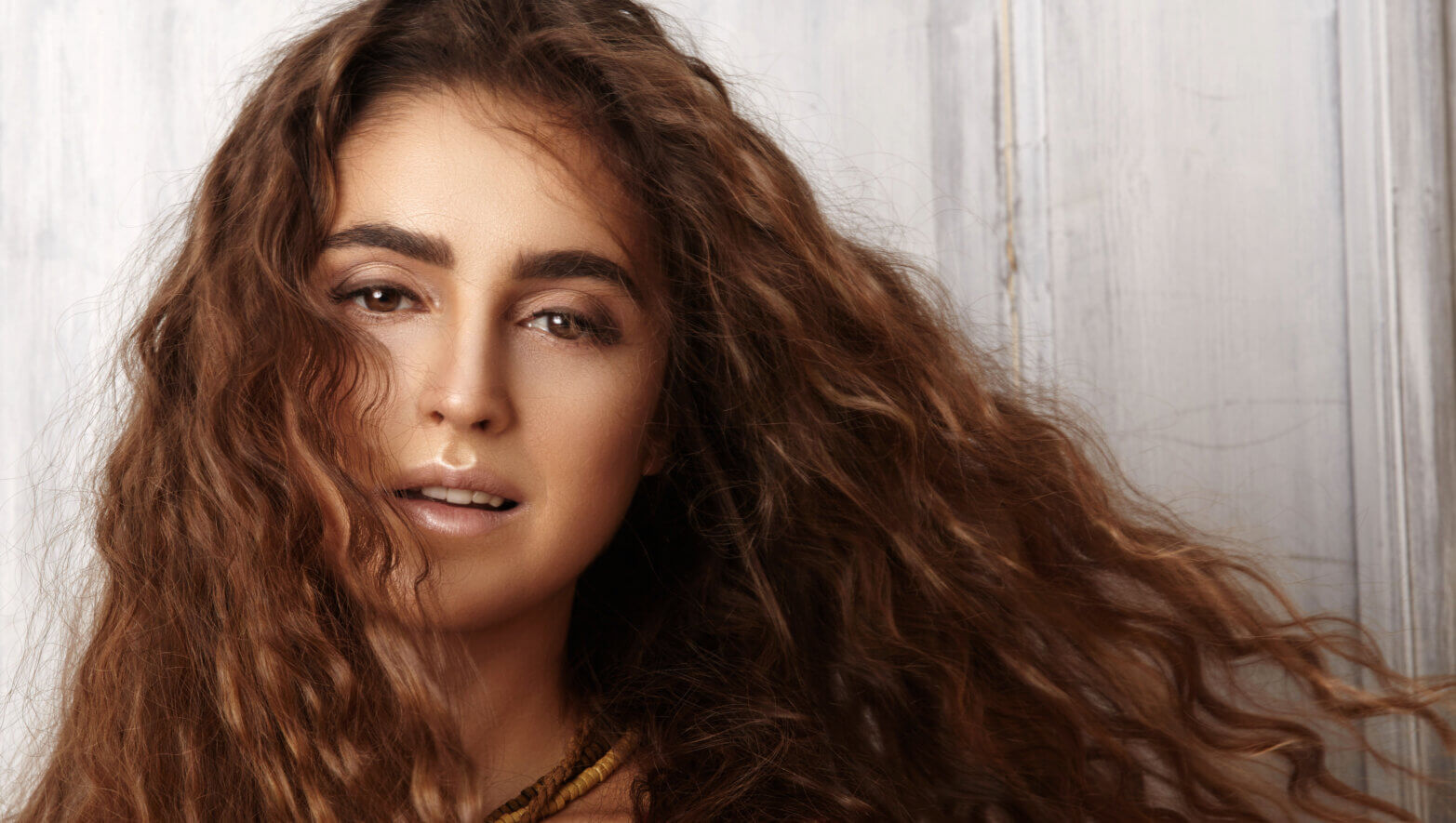 beautiful-young-woman-long-curly-hairstyle-fashion-jewelry-brunette-hair-sexy-girl-vogue-style-pretty-arabian-beauty