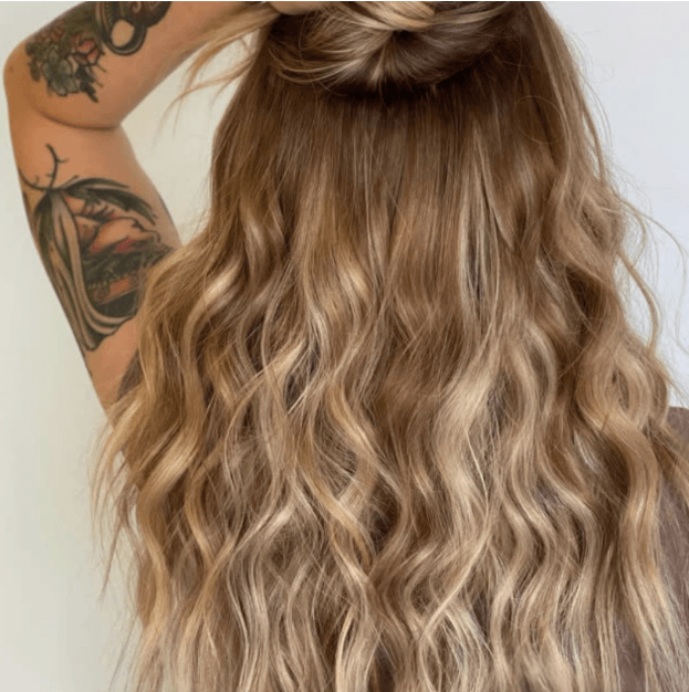 back of blonde wavy hair
